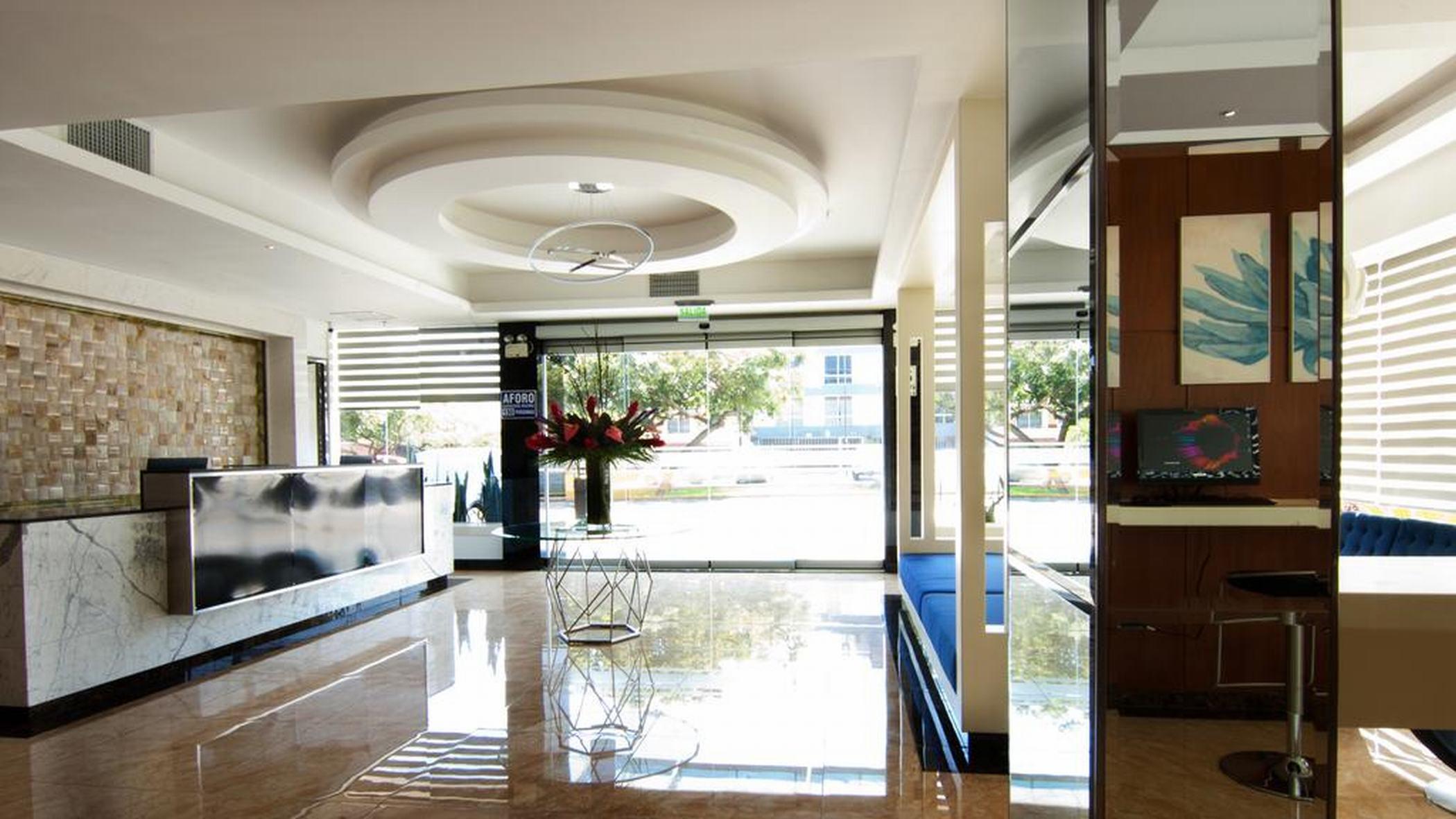 Lyz Business Hotel Lima Buitenkant foto