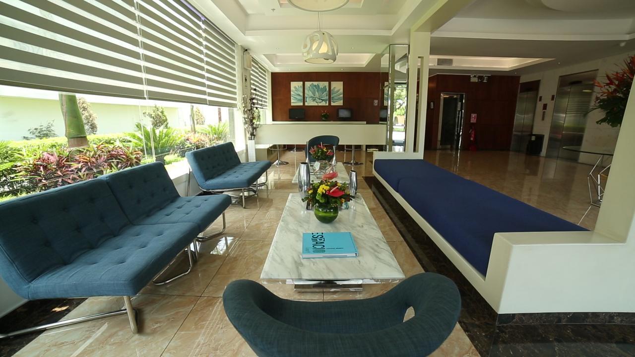 Lyz Business Hotel Lima Buitenkant foto