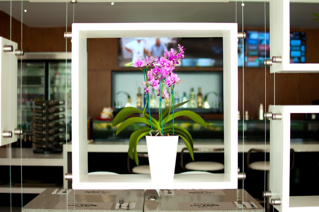 Lyz Business Hotel Lima Buitenkant foto